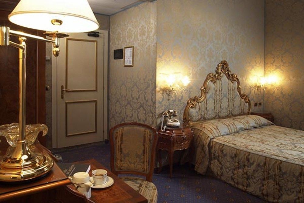 Al Ponte Antico Hotel Veneţia Cameră foto