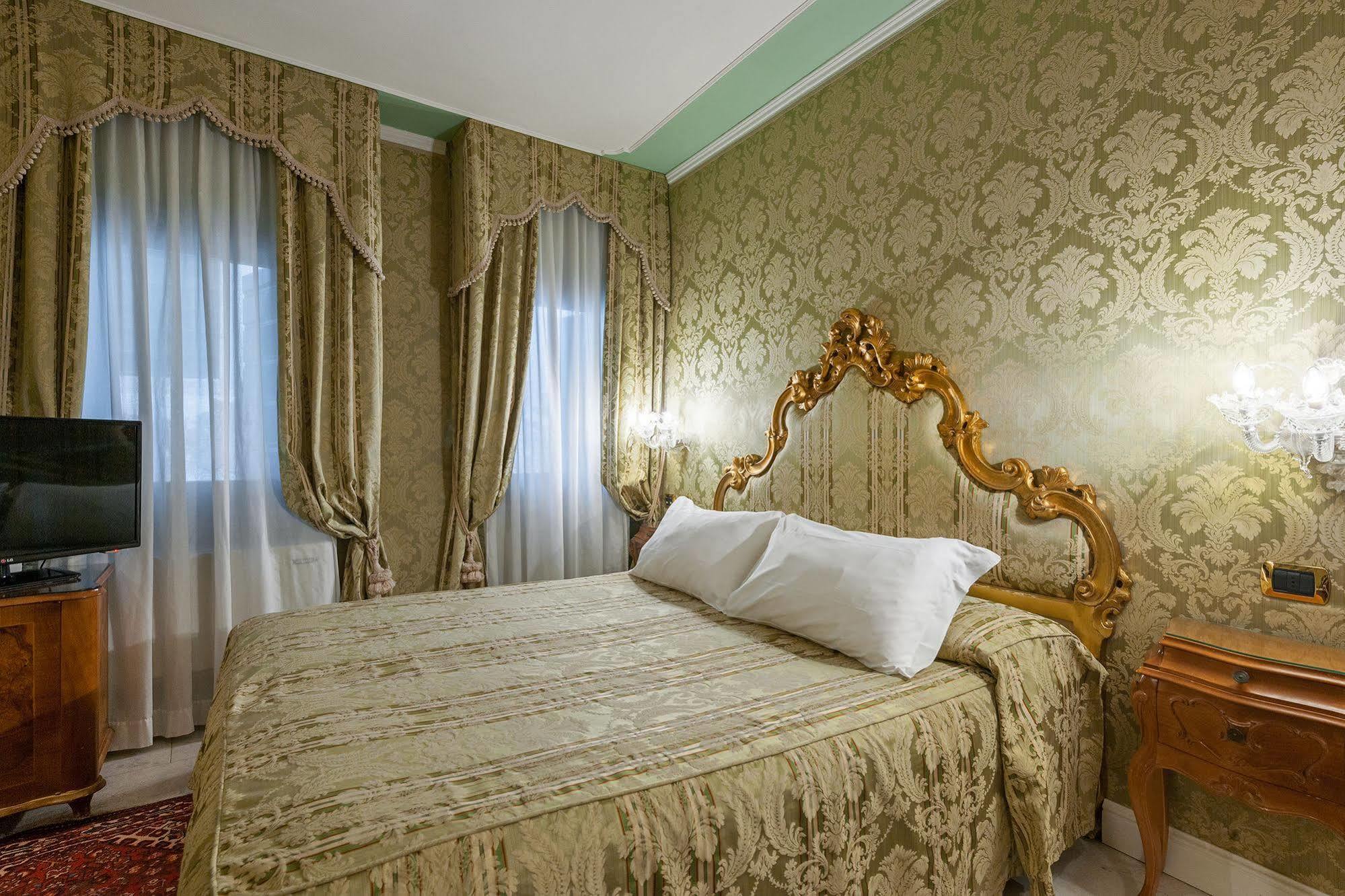 Al Ponte Antico Hotel Veneţia Exterior foto